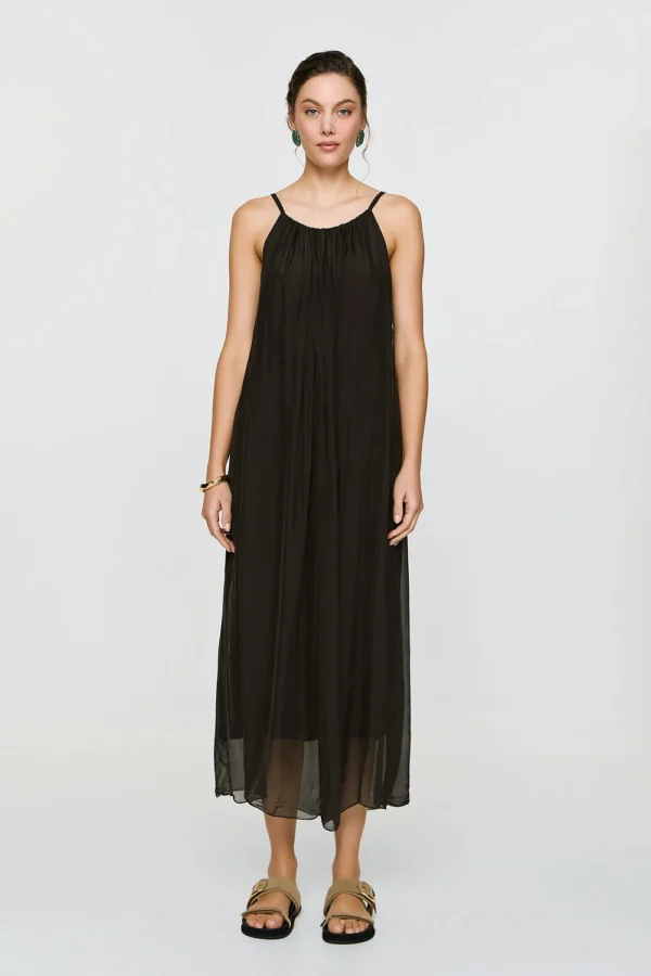 efimeron-dione-dress-brown (1) Efimeron Dione Dress Brown worn by model