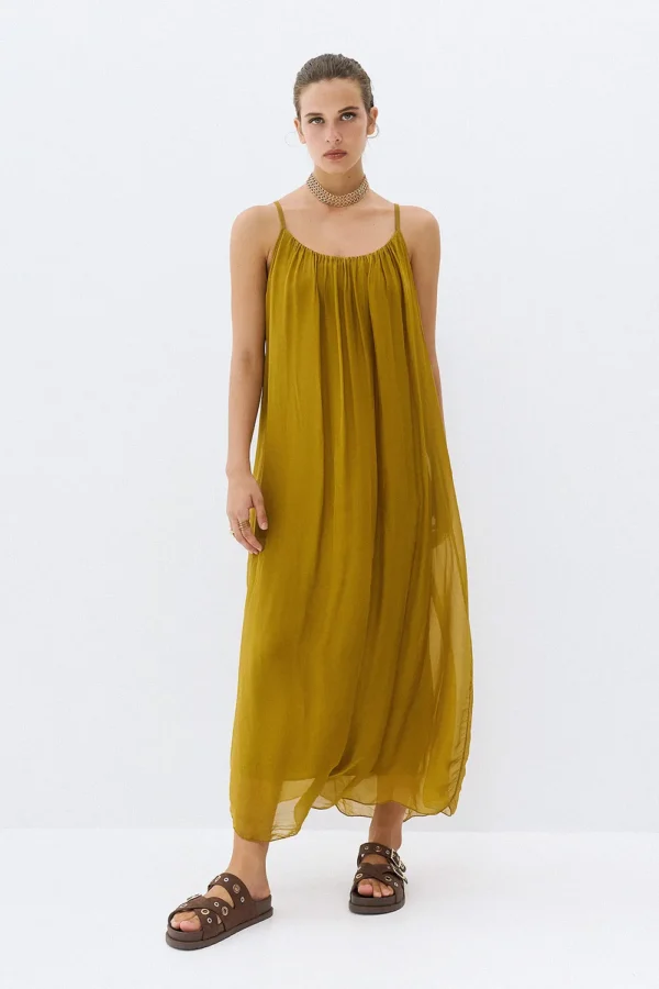 efimeron-dione-dress-ochre (1) Efimeron Dione Dress Ochre worn by model