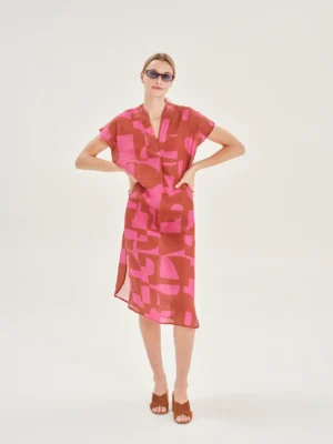 Sun of a Beach La Caramela Linen Kaftan worn by model