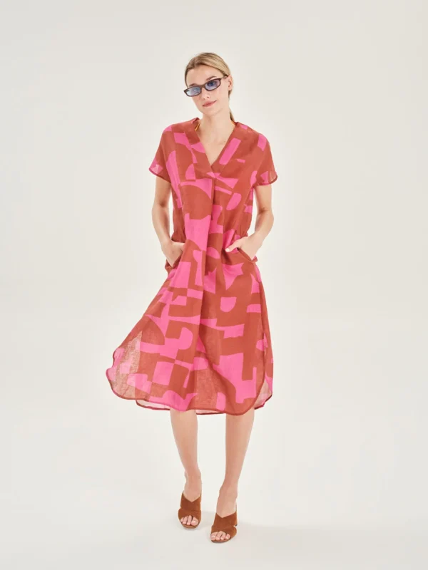 sun-of-a-beach-la-caramela-linen-kaftan (5) Sun of a Beach La Caramela Linen Kaftan worn by model